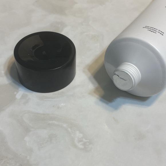 Gloss Moderne Body Crème - Picture 6 of 6